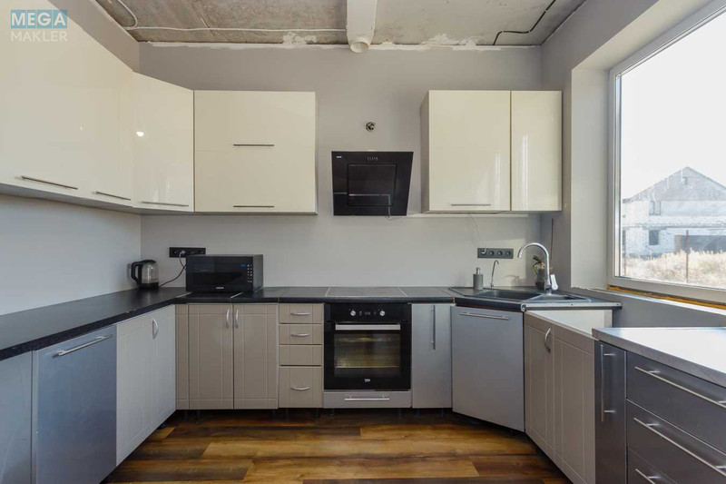 Продаж дома, 2 поверху, 220 кв.м, 10 кімнат, ділянка 12 соток, <a class="location-link" href="/bobrica-selo-kv/" title="Недвижимость Бобриця">Бобриця</a>, Січова, 1 (изображение 3)