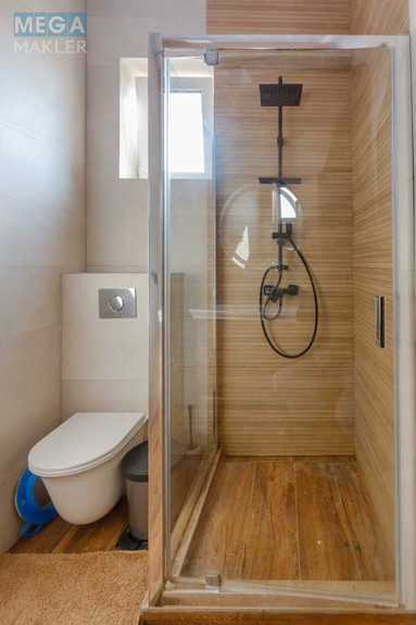 Продаж дома, 2 поверху, 220 кв.м, 10 кімнат, ділянка 12 соток, <a class="location-link" href="/bobrica-selo-kv/" title="Недвижимость Бобриця">Бобриця</a>, Січова, 1 (изображение 8)