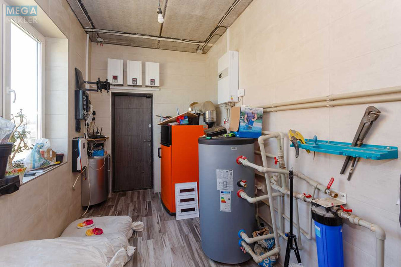 Продаж дома, 2 поверху, 220 кв.м, 10 кімнат, ділянка 12 соток, <a class="location-link" href="/bobrica-selo-kv/" title="Недвижимость Бобриця">Бобриця</a>, Січова, 1 (изображение 16)