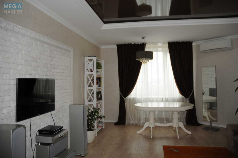 Продаж 3 кімнатної квартири (120/60/15), 12 пов. 24 пов. будинку, <a class="location-link" href="/kiev/" title="Недвижимость Київ">Київ</a>, <a class="location-link" href="/kiev/obolonskij/" title="Недвижимость Оболонський район">Оболонський р-н</a>, Иорданская ул., 1 (изображение 5)