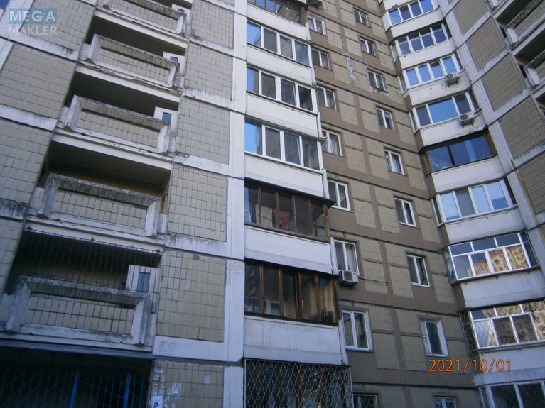 Продаж комерційної нерухомості, 75&nbsp;кв.м, под офис, <a class="location-link" href="/kiev/" title="Недвижимость Київ">Київ</a>, <a class="location-link" href="/kiev/svyatoshinskij/" title="Недвижимость Святошинський район">Святошинський р-н</a>, Феодоры Пушиной ул., 8 (изображение 2)