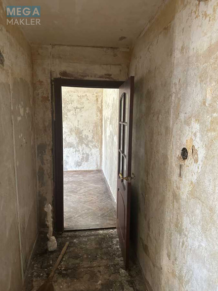 Продаж 3 кімнатної квартири (57/41/5), 1 пов. 5 пов. будинку, <a class="location-link" href="/kiev/" title="Недвижимость Київ">Київ</a>, <a class="location-link" href="/kiev/svyatoshinskij/" title="Недвижимость Святошинський район">Святошинський р-н</a>, Академіка Туполєва вул., 17 (изображение 2)