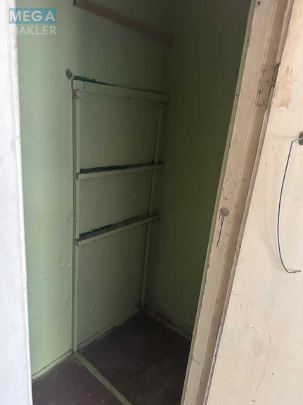 Продаж 3 кімнатної квартири (57/41/5), 1 пов. 5 пов. будинку, <a class="location-link" href="/kiev/" title="Недвижимость Київ">Київ</a>, <a class="location-link" href="/kiev/svyatoshinskij/" title="Недвижимость Святошинський район">Святошинський р-н</a>, Академіка Туполєва вул., 17 (изображение 7)