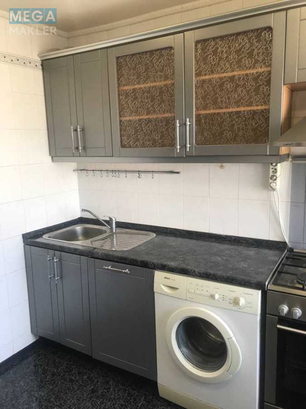 Продаж 3 кімнатної квартири (73/47/8), 12 пов. 14 пов. будинку, <a class="location-link" href="/kiev/" title="Недвижимость Київ">Київ</a>, <a class="location-link" href="/kiev/dneprovskij/" title="Недвижимость Дніпровський район">Дніпровський р-н</a>, Флоренции ул., 5 (изображение 5)