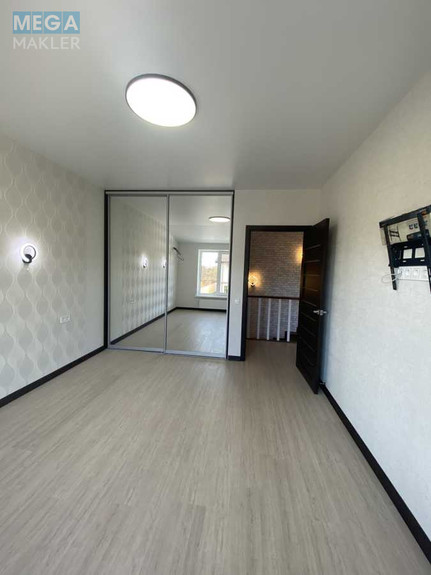 Продаж дома, 2 поверху, 80 кв.м, 2 кімнати, ділянка 1 сотка, <a class="location-link" href="/borispol/" title="Недвижимость Бориспіль">Бориспіль</a>, Ясная, 28 (изображение 3)