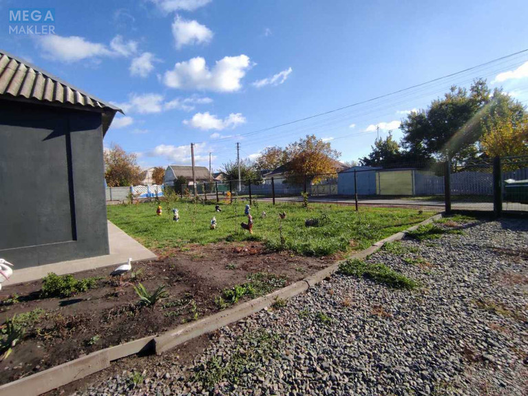 Продаж дома, 1 поверх, 144 кв.м, 4 кімнати, ділянка 16 соток, <a class="location-link" href="/uzin/" title="Недвижимость Узин">Узин</a>, Зарічна, 3 (изображение 3)