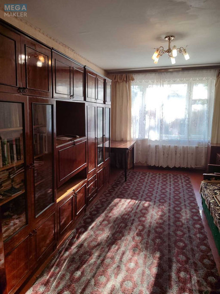 Продаж 3 кімнатної квартири (70/43/7), 1 пов. 9 пов. будинку, <a class="location-link" href="/smela/" title="Недвижимость Сміла">Сміла</a>, Ленина (изображение 4)