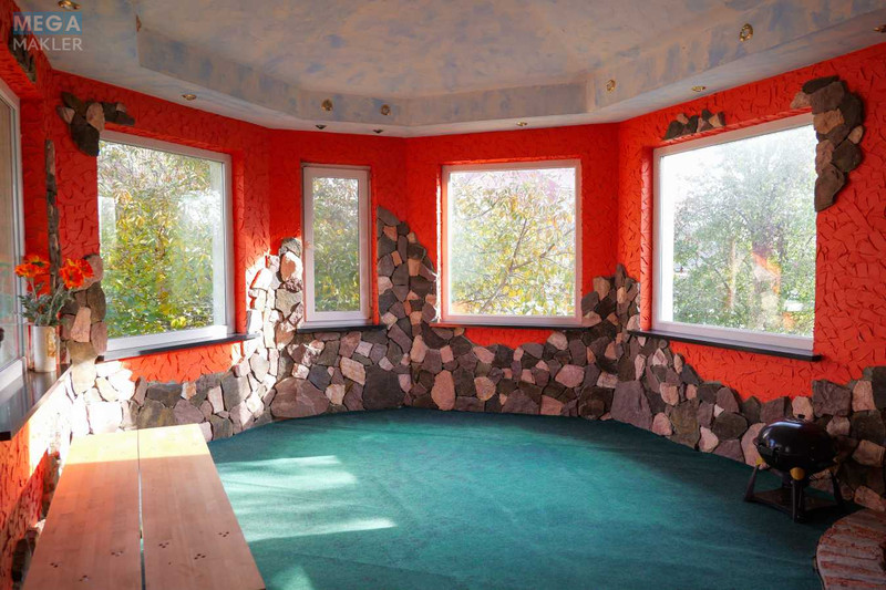 Продаж дома, 2 поверху, 354 кв.м, 6 кімнат, ділянка 9 соток, <a class="location-link" href="/lutsk/" title="Недвижимость Луцьк">Луцьк</a>, Тиха, 1 (изображение 6)