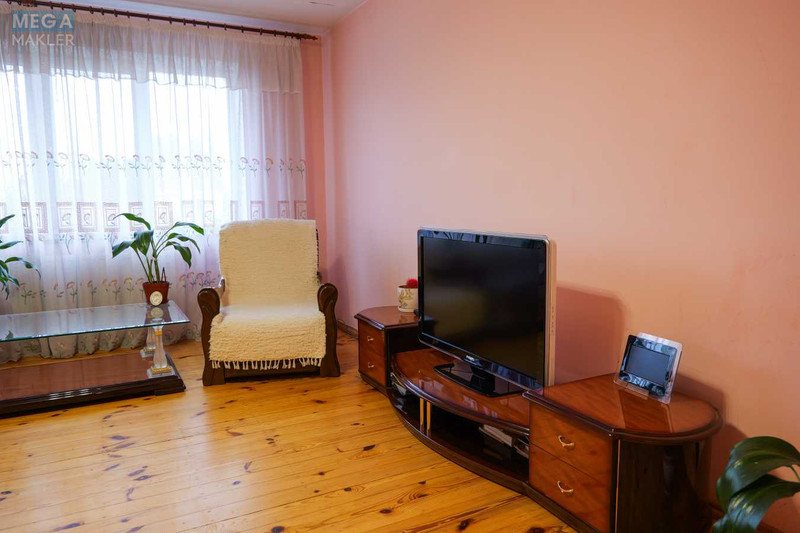 Продаж дома, 2 поверху, 354 кв.м, 6 кімнат, ділянка 9 соток, <a class="location-link" href="/lutsk/" title="Недвижимость Луцьк">Луцьк</a>, Тиха, 1 (изображение 11)