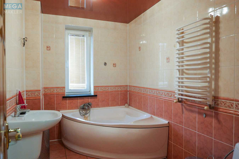 Продаж дома, 2 поверху, 354 кв.м, 6 кімнат, ділянка 9 соток, <a class="location-link" href="/lutsk/" title="Недвижимость Луцьк">Луцьк</a>, Тиха, 1 (изображение 13)