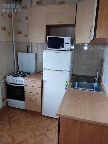 Продаж 1 кімнатної квартири (37/19/8), 7 пов. 9 пов. будинку, <a class="location-link" href="/kiev/" title="Недвижимость Київ">Київ</a>, <a class="location-link" href="/kiev/desnyanskij/" title="Недвижимость Деснянський район">Деснянський р-н</a>, Владимира Маяковского просп., 32в (изображение 6)