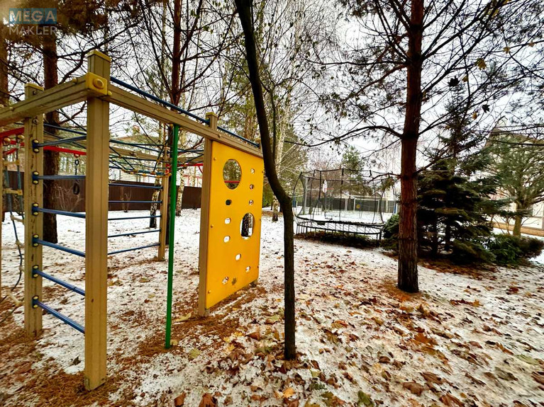 Продаж дома, 2 поверху, 365 кв.м, 5 кімнат, ділянка 30 соток, <a class="location-link" href="/starye-petrovcy/" title="Недвижимость Старі Петрівці">Старі Петрівці</a>, Лесі Українки, 33 (изображение 7)