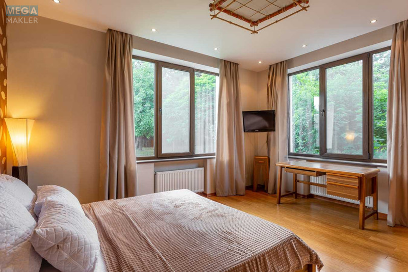 Продаж дома, 2 поверху, 365 кв.м, 5 кімнат, ділянка 30 соток, <a class="location-link" href="/starye-petrovcy/" title="Недвижимость Старі Петрівці">Старі Петрівці</a>, Лесі Українки, 33 (изображение 12)