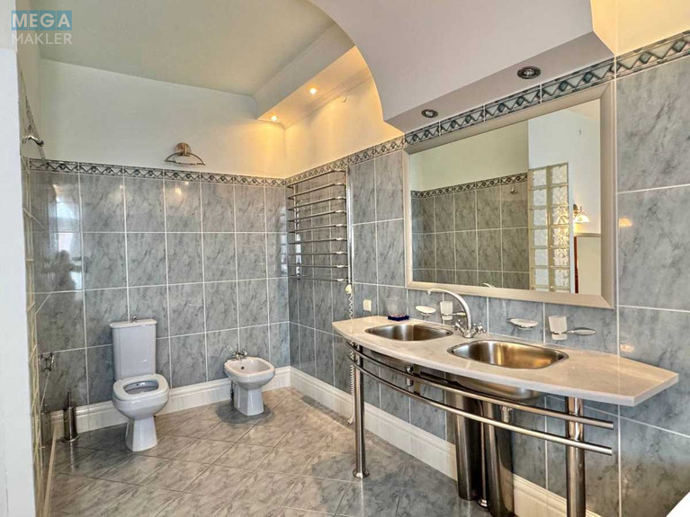 Продаж дома, 2 поверху, 723 кв.м, 6 кімнат, ділянка 12 соток, <a class="location-link" href="/odessa/" title="Недвижимость Одеса">Одеса</a>, <a class="location-link" href="/odessa/primorskij/" title="Недвижимость Приморський район">Приморський р-н</a>, Коллективный переулок (изображение 15)