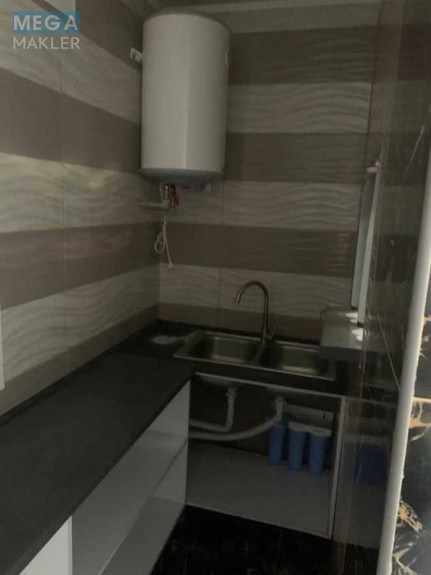 Оренда комерційної нерухомості, 35 кв.м, под офис, <a class="location-link" href="/lviv/" title="Недвижимость Львів">Львів</a>, <a class="location-link" href="/lviv/frankovskij/" title="Недвижимость Франківський район">Франківський р-н</a>, Перфецького, 11 (изображение 5)