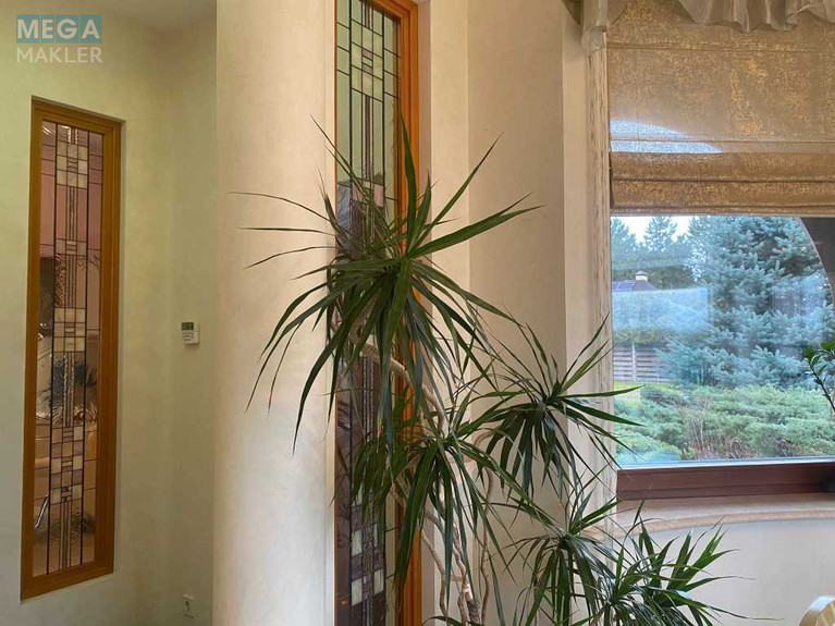 Продаж дома, 2 поверху, 265 кв.м, 5 кімнат, ділянка 24 сотки, <a class="location-link" href="/procov/" title="Недвижимость Проців">Проців</a>, Центральна (изображение 9)