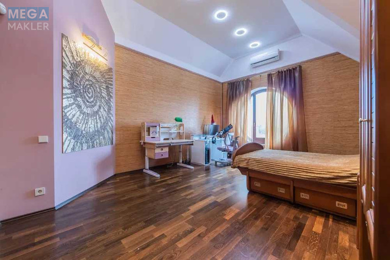 Продаж дома, 2 поверху, 265 кв.м, 5 кімнат, ділянка 24 сотки, <a class="location-link" href="/procov/" title="Недвижимость Проців">Проців</a>, Центральна (изображение 20)