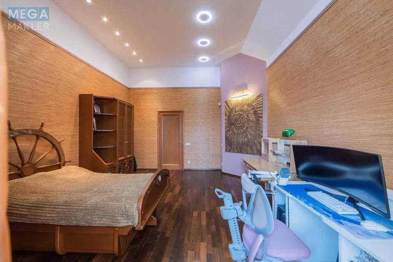 Продаж дома, 2 поверху, 265 кв.м, 5 кімнат, ділянка 24 сотки, <a class="location-link" href="/procov/" title="Недвижимость Проців">Проців</a>, Центральна (изображение 21)