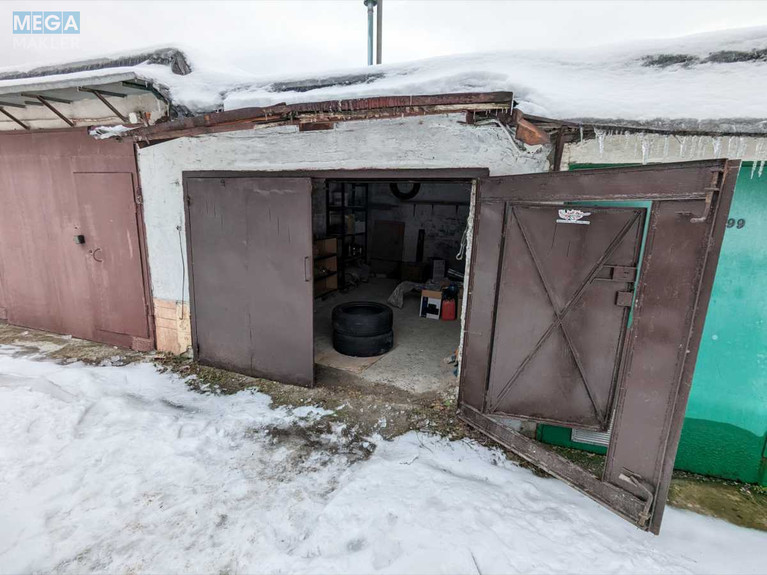 Продаж комерційної нерухомості, 18&nbsp;кв.м, <a class="location-link" href="/kiev/" title="Недвижимость Київ">Київ</a>, <a class="location-link" href="/kiev/pecherskij/" title="Недвижимость Печерський район">Печерський р-н</a>, Товарная ул., 10 (изображение 2)