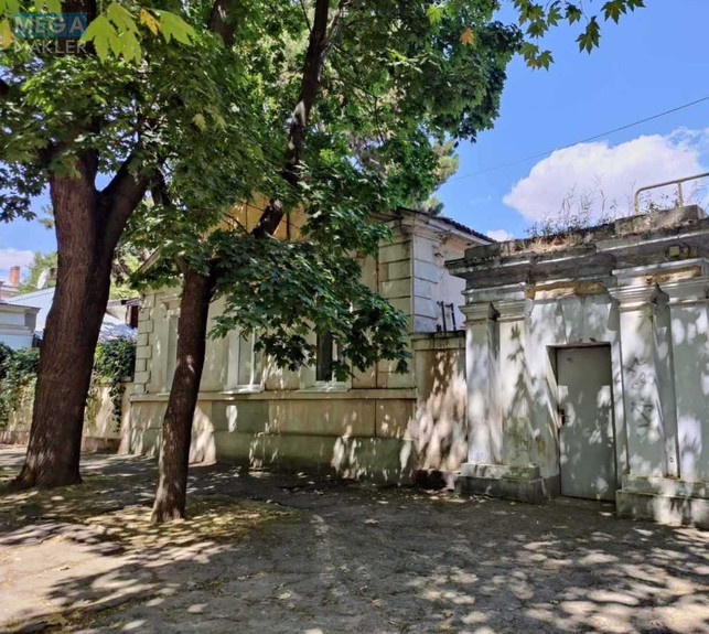 Продаж 4 кімнатної квартири (80/50/10), 1 пов. 1 пов. будинку, <a class="location-link" href="/nikolaev/" title="Недвижимость Миколаїв">Миколаїв</a>, <a class="location-link" href="/nikolaev/centralnyj/" title="Недвижимость Центрульний район">Центрульний р-н</a>, Адмиральская, 16 (изображение 3)