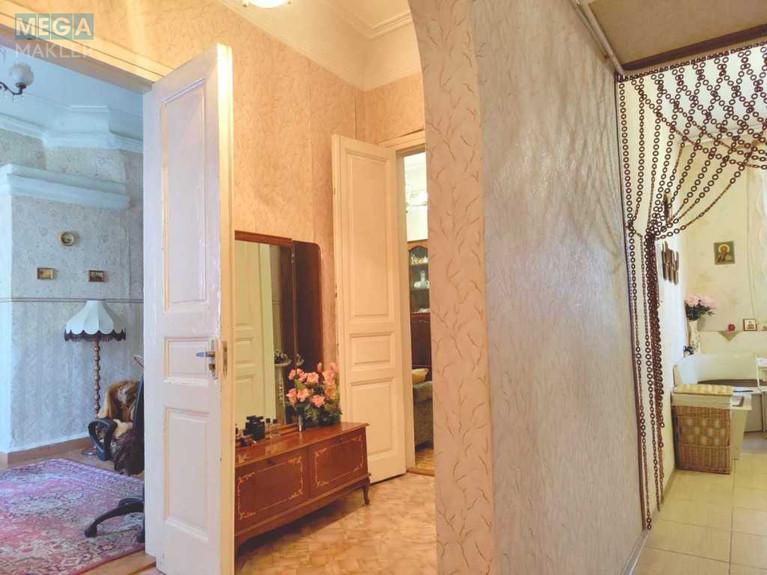 Продаж 4 кімнатної квартири (80/50/10), 1 пов. 1 пов. будинку, <a class="location-link" href="/nikolaev/" title="Недвижимость Миколаїв">Миколаїв</a>, <a class="location-link" href="/nikolaev/centralnyj/" title="Недвижимость Центрульний район">Центрульний р-н</a>, Адмиральская, 16 (изображение 10)