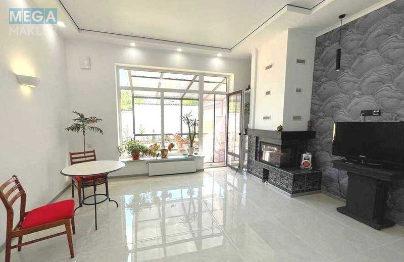 Продаж дома, 2 поверху, 163 кв.м, 4 кімнати, ділянка 3 сотки, <a class="location-link" href="/nikolaev/" title="Недвижимость Миколаїв">Миколаїв</a>, <a class="location-link" href="/nikolaev/centralnyj/" title="Недвижимость Центрульний район">Центрульний р-н</a>, Столярная (изображение 9)