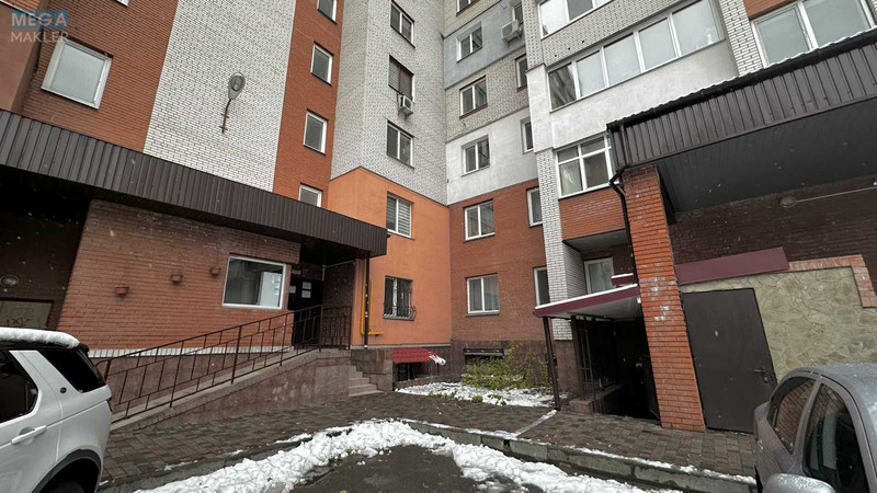 Продаж комерційної нерухомості, 185 кв.м, под магазин, <a class="location-link" href="/brovary/" title="Недвижимость Бровари">Бровари</a>, Грушевського, 21 (изображение 2)