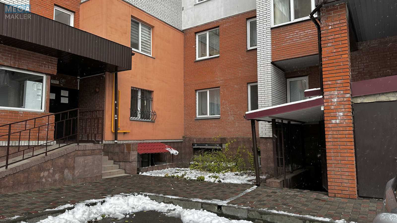 Продаж комерційної нерухомості, 185 кв.м, под магазин, <a class="location-link" href="/brovary/" title="Недвижимость Бровари">Бровари</a>, Грушевського, 21 (изображение 6)