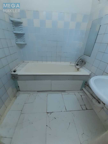 Продаж 2 кімнатної квартири (56/32/9), 3 пов. 4 пов. будинку, <a class="location-link" href="/kiev/" title="Недвижимость Київ">Київ</a>, <a class="location-link" href="/kiev/solomenskij/" title="Недвижимость Солом'янський район">Солом'янський р-н</a>, Вацлава Гавела бульв., 51/16 (изображение 9)