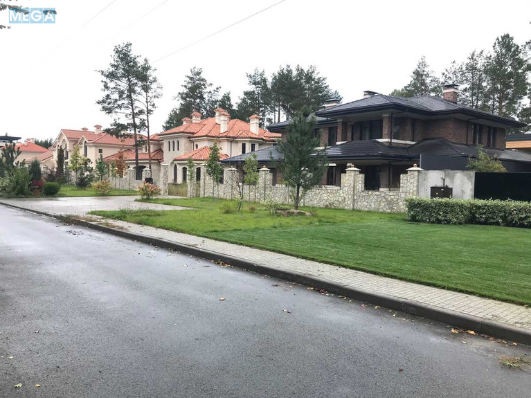 Продаж дома, 2&nbsp;поверху, 398&nbsp;кв.м, 7&nbsp;кімнат, ділянка 23&nbsp;сотки, <a class="location-link" href="/lebedevka-selo-kv-vyshgorodskij-rajon/" title="Недвижимость Лебедівка">Лебедівка</a>, Центральная, 16 (изображение 22)