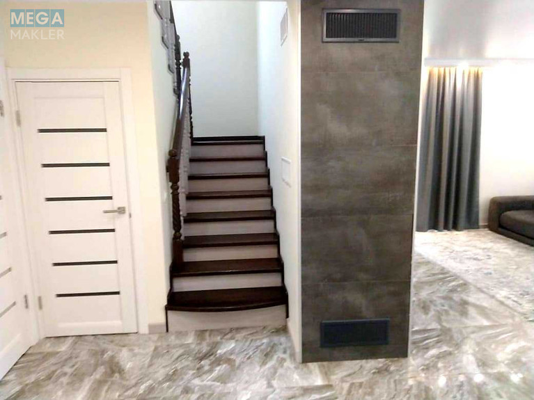 Продаж дома, 2 поверху, 220 кв.м, 5 кімнат, ділянка 10 соток, <a class="location-link" href="/vyshgorod/" title="Недвижимость Вишгород">Вишгород</a>, шевченко (изображение 8)