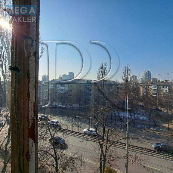 Продаж 2 кімнатної квартири (57/42/8), 5 пов. 5 пов. будинку, <a class="location-link" href="/kiev/" title="Недвижимость Київ">Київ</a>, <a class="location-link" href="/kiev/solomenskij/" title="Недвижимость Солом'янський район">Солом'янський р-н</a>, Чоколівський бульвар, 32 (изображение 5)