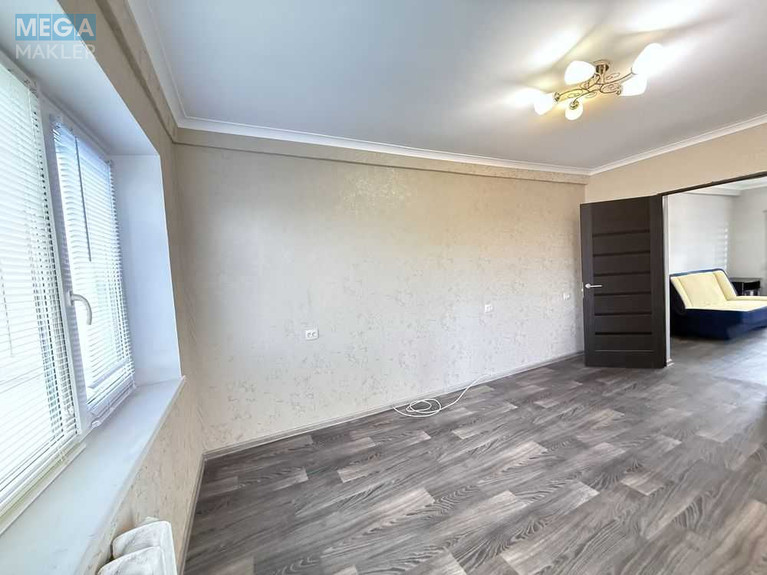 Продаж 2 кімнатної квартири (44/29/7), 4 пов. 5 пов. будинку, <a class="location-link" href="/kiev/" title="Недвижимость Київ">Київ</a>, <a class="location-link" href="/kiev/dneprovskij/" title="Недвижимость Дніпровський район">Дніпровський р-н</a>, Миропольская ул., 27/16 (изображение 9)