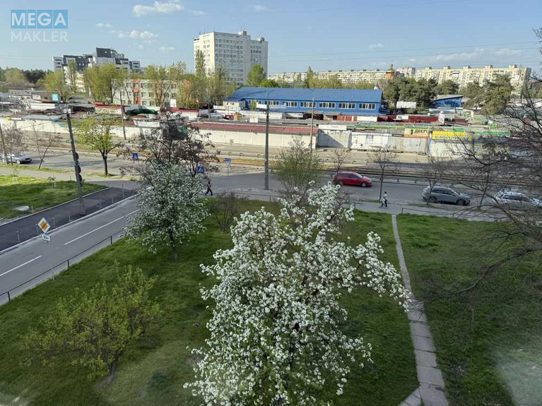 Продаж 2 кімнатної квартири (44/29/7), 4 пов. 5 пов. будинку, <a class="location-link" href="/kiev/" title="Недвижимость Київ">Київ</a>, <a class="location-link" href="/kiev/dneprovskij/" title="Недвижимость Дніпровський район">Дніпровський р-н</a>, Миропольская ул., 27/16 (изображение 18)