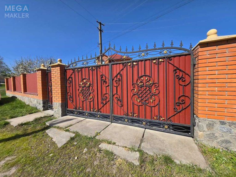 Продаж дома, 3 поверху, 210,90 кв.м, 5 кімнат, ділянка 25 соток, <a class="location-link" href="/velikaya-olshanka/" title="Недвижимость Велика Вільшанка">Велика Вільшанка</a>, Велика Вільшанка (изображение 2)