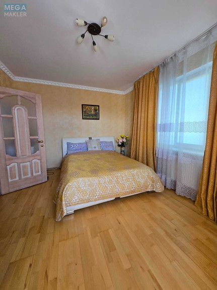 Продаж дома, 3 поверху, 210,90 кв.м, 5 кімнат, ділянка 25 соток, <a class="location-link" href="/velikaya-olshanka/" title="Недвижимость Велика Вільшанка">Велика Вільшанка</a>, Велика Вільшанка (изображение 4)