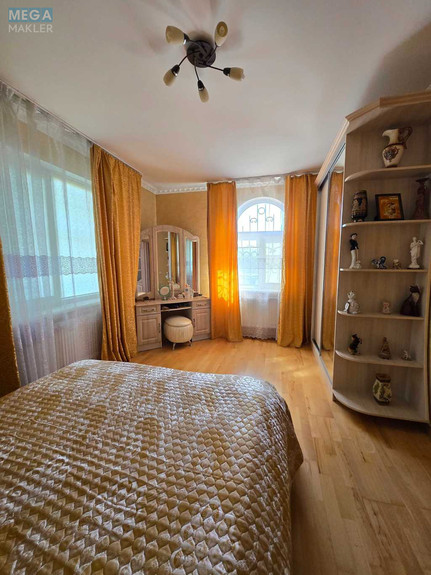 Продаж дома, 3 поверху, 210,90 кв.м, 5 кімнат, ділянка 25 соток, <a class="location-link" href="/velikaya-olshanka/" title="Недвижимость Велика Вільшанка">Велика Вільшанка</a>, Велика Вільшанка (изображение 5)