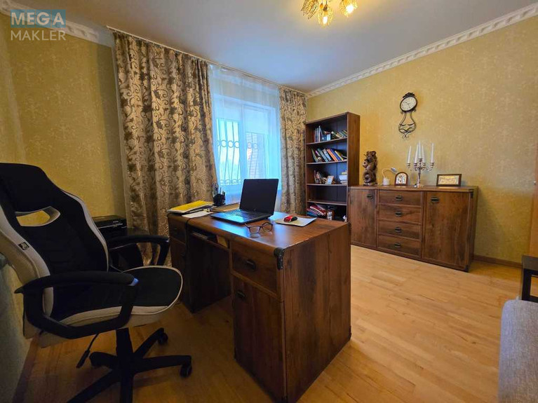 Продаж дома, 3 поверху, 210,90 кв.м, 5 кімнат, ділянка 25 соток, <a class="location-link" href="/velikaya-olshanka/" title="Недвижимость Велика Вільшанка">Велика Вільшанка</a>, Велика Вільшанка (изображение 16)