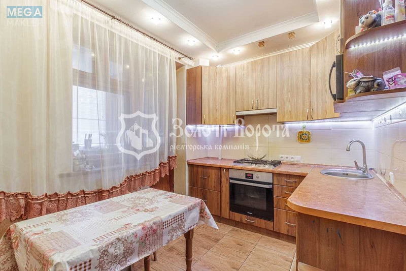 Продаж 3 кімнатної квартири (73,2/42/8,3), 1 пов. 10 пов. будинку, <a class="location-link" href="/kiev/" title="Недвижимость Київ">Київ</a>, <a class="location-link" href="/kiev/svyatoshinskij/" title="Недвижимость Святошинський район">Святошинський р-н</a>, Василя Стуса вул., 9 (изображение 7)