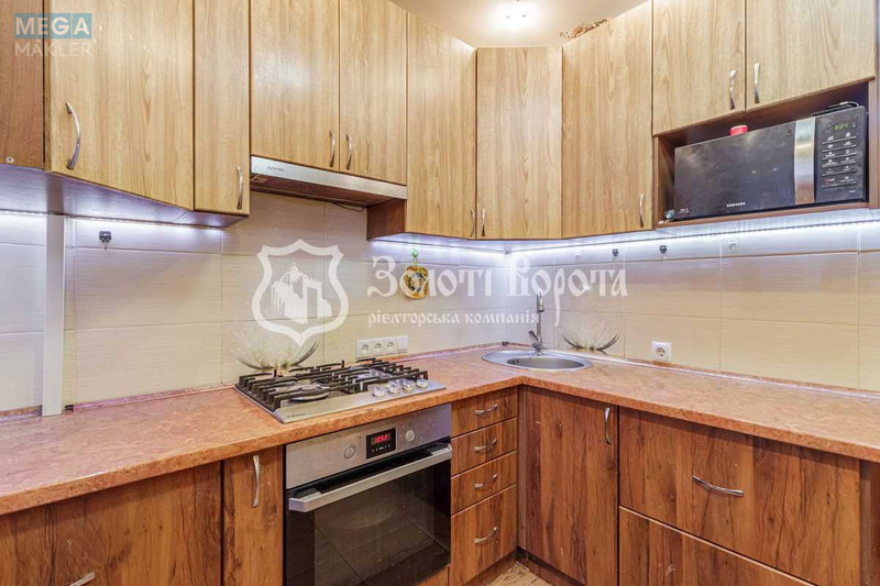 Продаж 3 кімнатної квартири (73,2/42/8,3), 1 пов. 10 пов. будинку, <a class="location-link" href="/kiev/" title="Недвижимость Київ">Київ</a>, <a class="location-link" href="/kiev/svyatoshinskij/" title="Недвижимость Святошинський район">Святошинський р-н</a>, Василя Стуса вул., 9 (изображение 8)