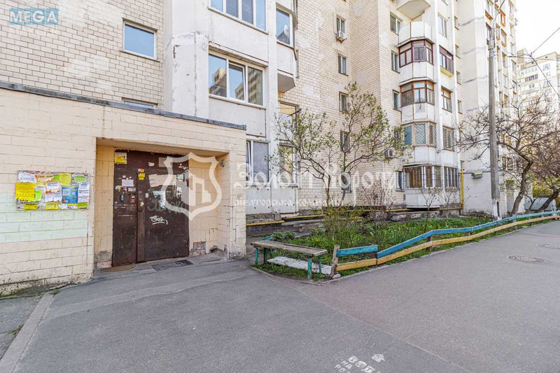 Продаж 3 кімнатної квартири (73,2/42/8,3), 1 пов. 10 пов. будинку, <a class="location-link" href="/kiev/" title="Недвижимость Київ">Київ</a>, <a class="location-link" href="/kiev/svyatoshinskij/" title="Недвижимость Святошинський район">Святошинський р-н</a>, Василя Стуса вул., 9 (изображение 19)