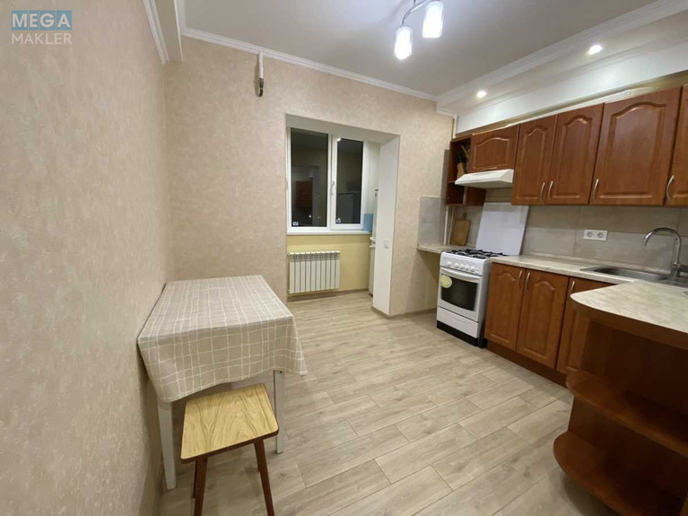 Продаж 2 кімнатної квартири (47/32/10), 6 пов. 9 пов. будинку, <a class="location-link" href="/kiev/" title="Недвижимость Київ">Київ</a>, <a class="location-link" href="/kiev/dneprovskij/" title="Недвижимость Дніпровський район">Дніпровський р-н</a>, Березняковская ул., 14а (изображение 4)