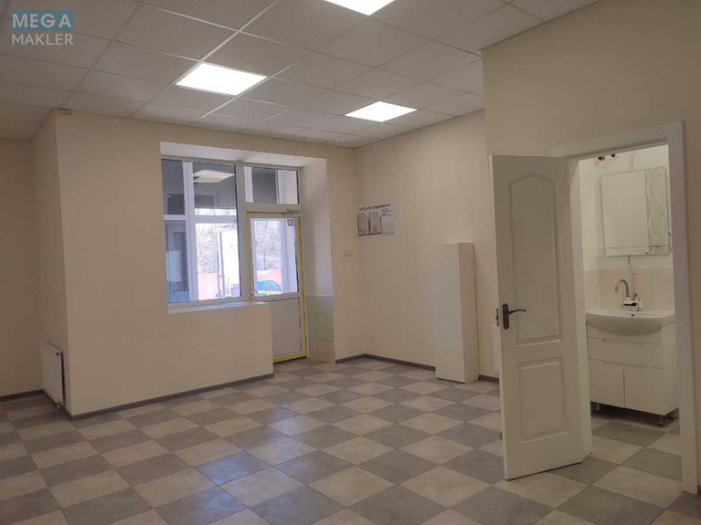 Оренда комерційної нерухомості, 76 кв.м, под магазин, <a class="location-link" href="/kiev/" title="Недвижимость Київ">Київ</a>, <a class="location-link" href="/kiev/dneprovskij/" title="Недвижимость Дніпровський район">Дніпровський р-н</a>, Комбинатная ул., 25 (изображение 6)