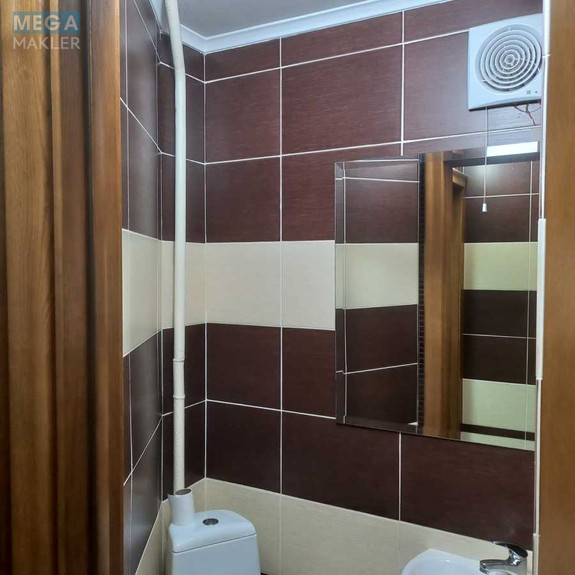 Продаж комерційної нерухомості, 60 кв.м, под офис, <a class="location-link" href="/kiev/" title="Недвижимость Київ">Київ</a>, <a class="location-link" href="/kiev/shevchenkovskij/" title="Недвижимость Шевченківський район">Шевченківський р-н</a>, Крещатик ул., 10б (изображение 9)