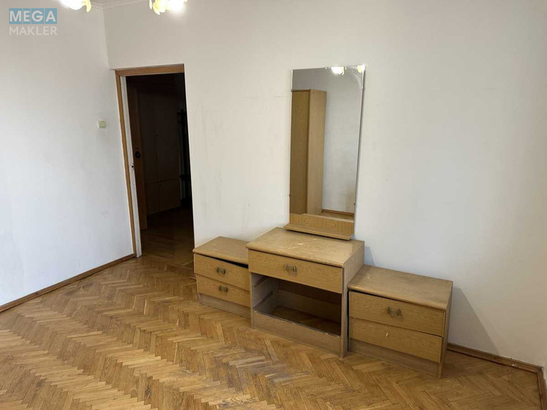 Оренда 3 кімнатної квартири, <a class="location-link" href="/kiev/" title="Недвижимость Київ">Київ</a>, <a class="location-link" href="/kiev/goloseevskij/" title="Недвижимость Голосіївський район">Голосіївський р-н</a>, Деміївська вул., 53 (изображение 8)