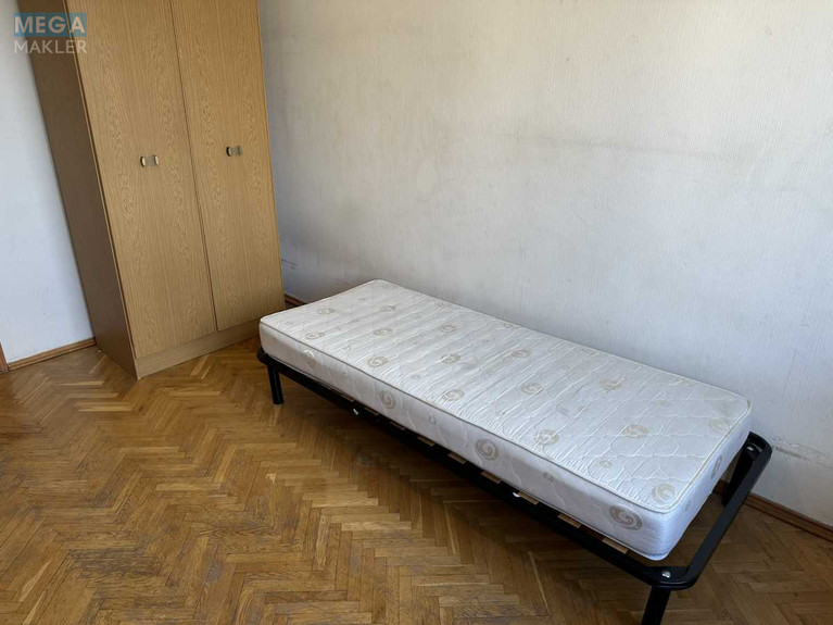 Оренда 3 кімнатної квартири, <a class="location-link" href="/kiev/" title="Недвижимость Київ">Київ</a>, <a class="location-link" href="/kiev/goloseevskij/" title="Недвижимость Голосіївський район">Голосіївський р-н</a>, Деміївська вул., 53 (изображение 14)