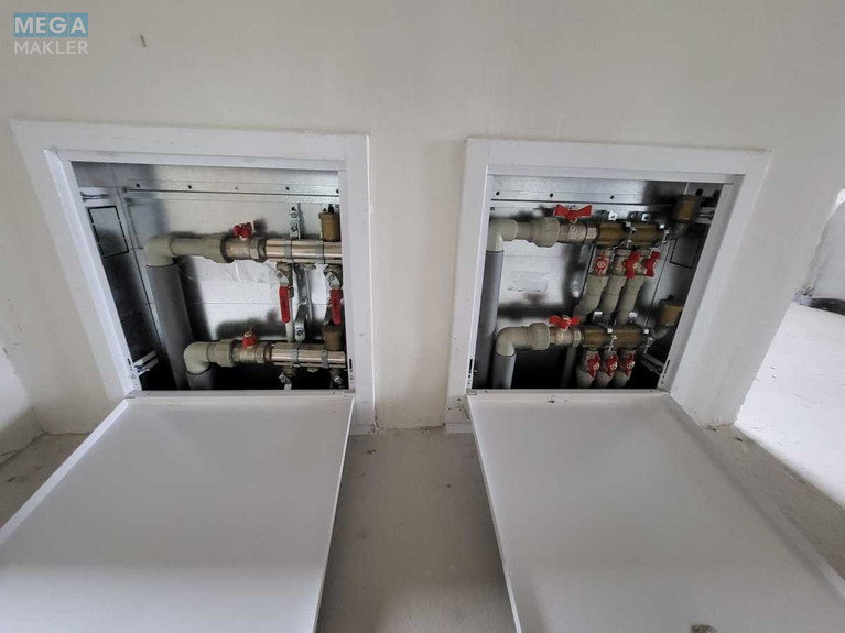 Продаж дома, 2 поверху, 347 кв.м, 3 кімнати, ділянка 16 соток, <a class="location-link" href="/ivankovichi/" title="Недвижимость Іванковичі">Іванковичі</a>, пров. Хутірський, 11А (изображение 8)