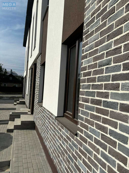 Продаж дома, 2 поверху, 75 кв.м, 4 кімнати, ділянка 1 сотка, <a class="location-link" href="/cherkassi/" title="Недвижимость Черкаси">Черкаси</a>, <a class="location-link" href="/cherkassi/pridneprovskij/" title="Недвижимость Придніпровський район">Придніпровський р-н</a>, Бандеры, 83 (изображение 3)