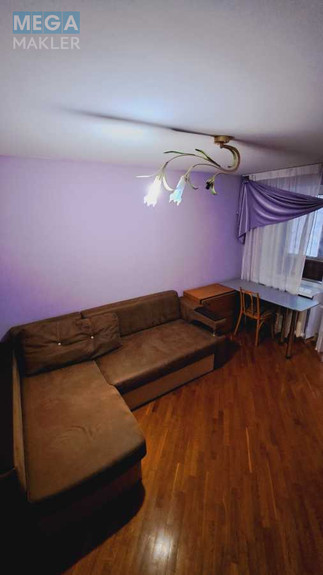 Продаж 3 кімнатної квартири (93/?/10), 1 пов. 9 пов. будинку, <a class="location-link" href="/chernigov/" title="Недвижимость Чернігів">Чернігів</a>, <a class="location-link" href="/chernigov/desnyanskij/" title="Недвижимость Деснянський район">Деснянський р-н</a>, Чернишевського, 15 (изображение 9)