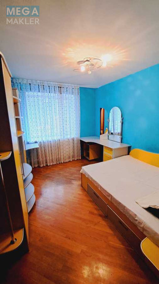 Продаж 3 кімнатної квартири (93/?/10), 1 пов. 9 пов. будинку, <a class="location-link" href="/chernigov/" title="Недвижимость Чернігів">Чернігів</a>, <a class="location-link" href="/chernigov/desnyanskij/" title="Недвижимость Деснянський район">Деснянський р-н</a>, Чернишевського, 15 (изображение 10)